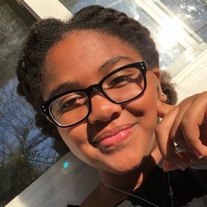 Meet your Posher, Mia